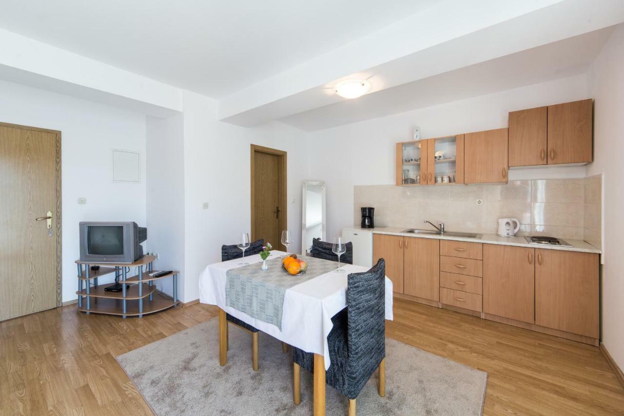 Apartments Barbir Ploce  Eksteriør bilde